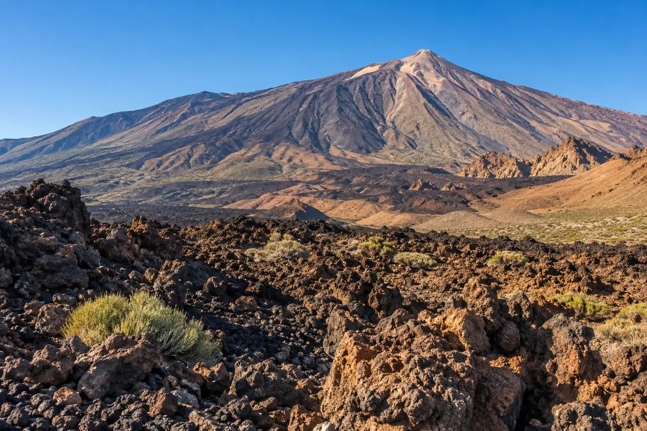 Sopečná krajina národního parku Teide na Tenerife – AI ilustrační fotografie